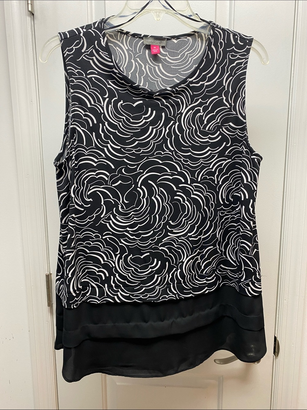 Vince Camuto Black & White Layered Sleeveless Floral-Print Tank